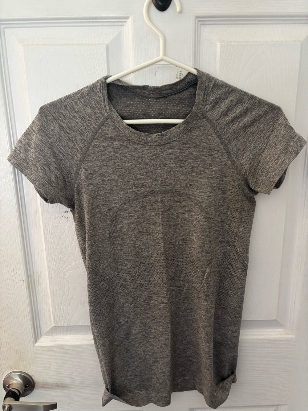 lululemon athletica Gray Short-Sleeve Performance Tee